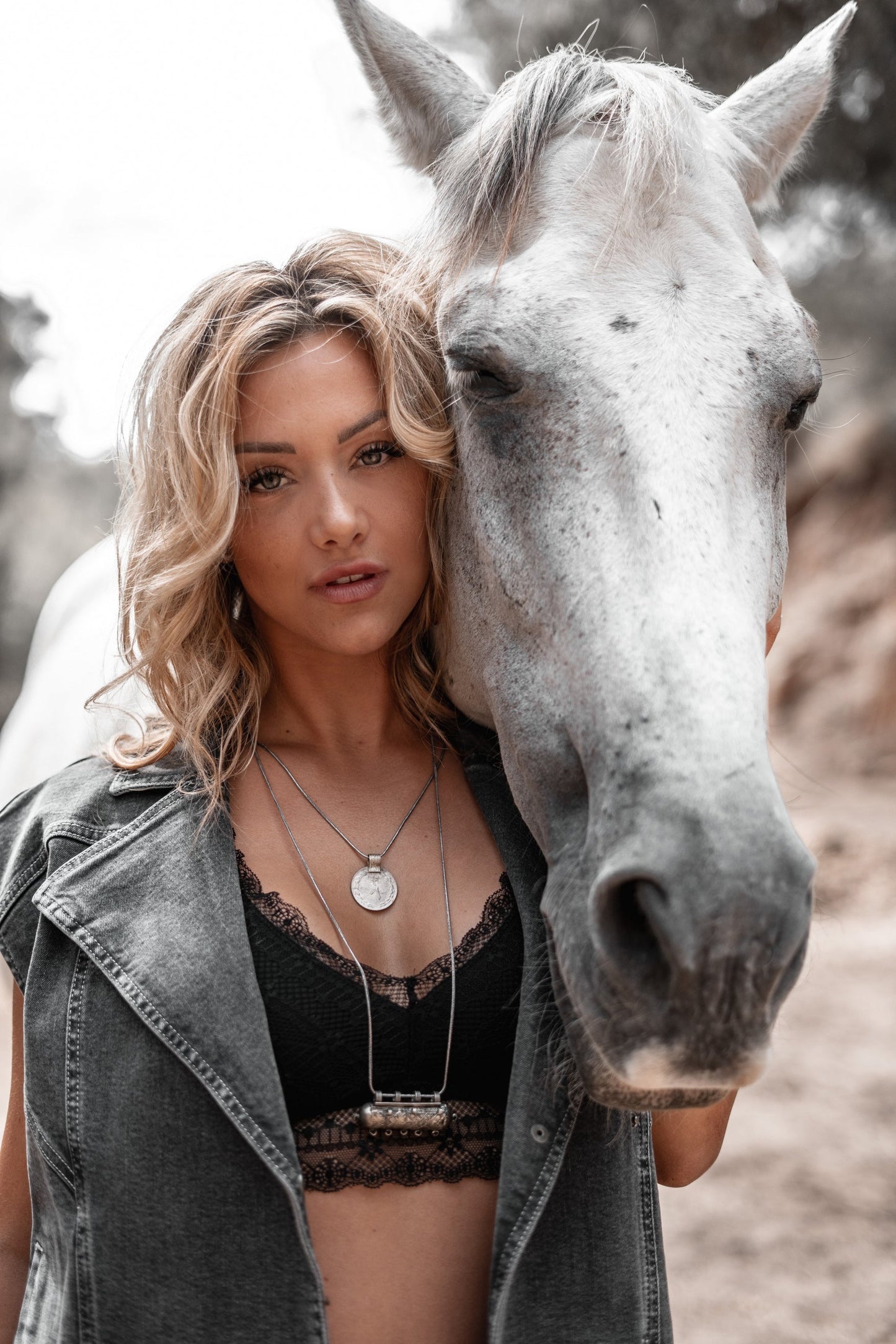 The Muse Denim Gael Gilet Stone Grey