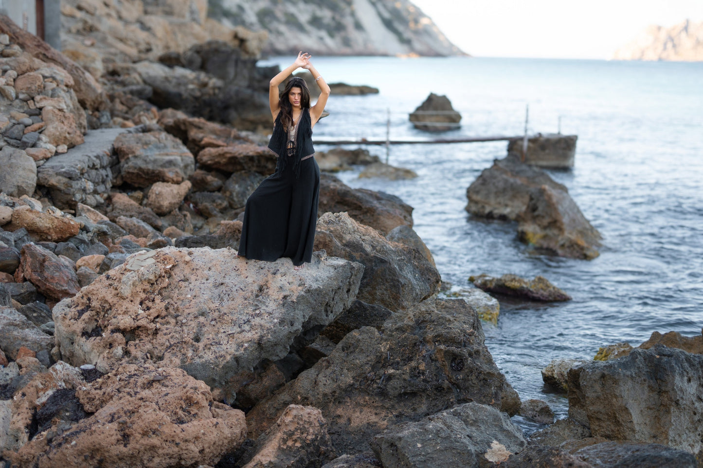 Short Fringe Gilet Esthetica Black