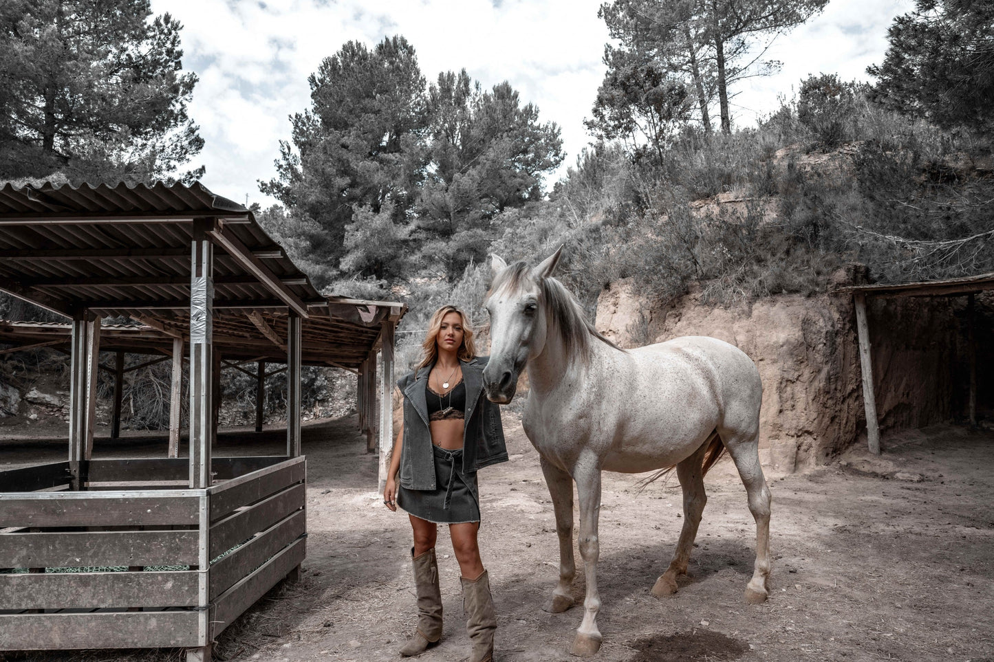 The Muse Denim Gael Gilet Stone Grey